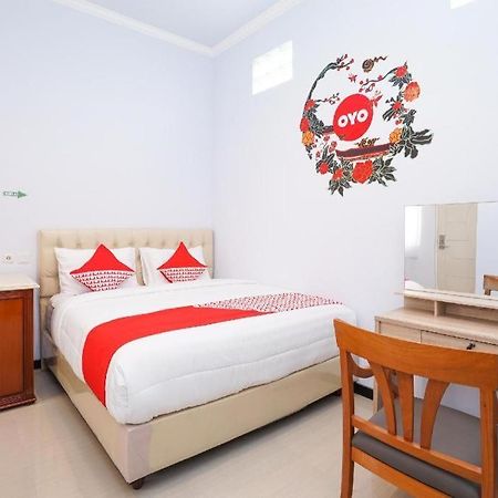 Oyo 477 Raka Residence Syariah Purwoharjo Banyuwangi Banyuwangi  Exteriér fotografie